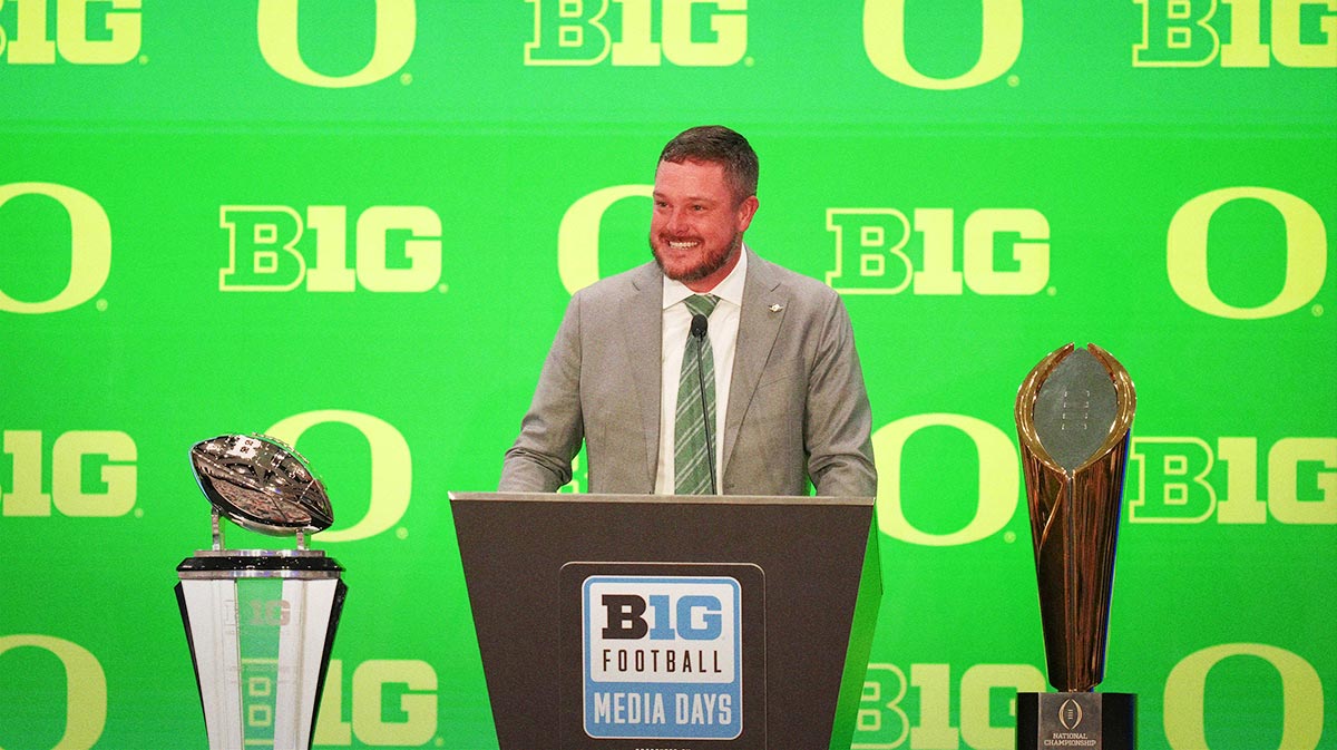 Oregon head coach Dan Lanning speaks to the media during the Big Ten NCAA college football media days at Mandalay Bay Resort.