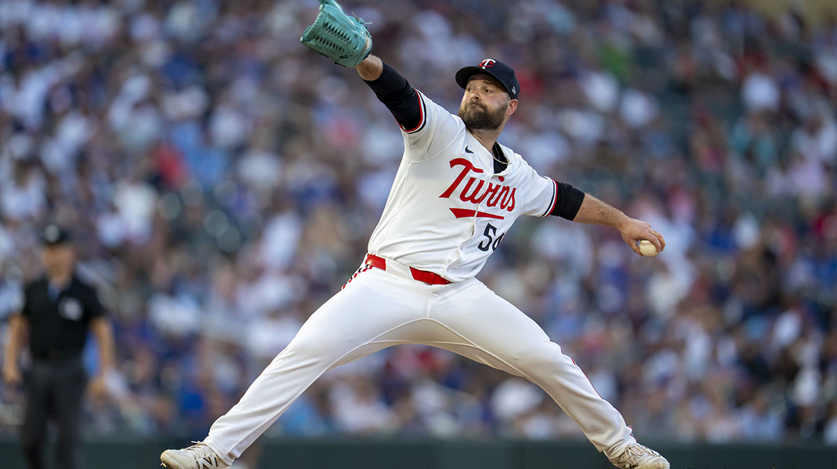 Minnesota Twins relief pitcher Danny Coulombe (54) delivers a pitch against the Chicago Cubs in the sixth inning at Target Field.