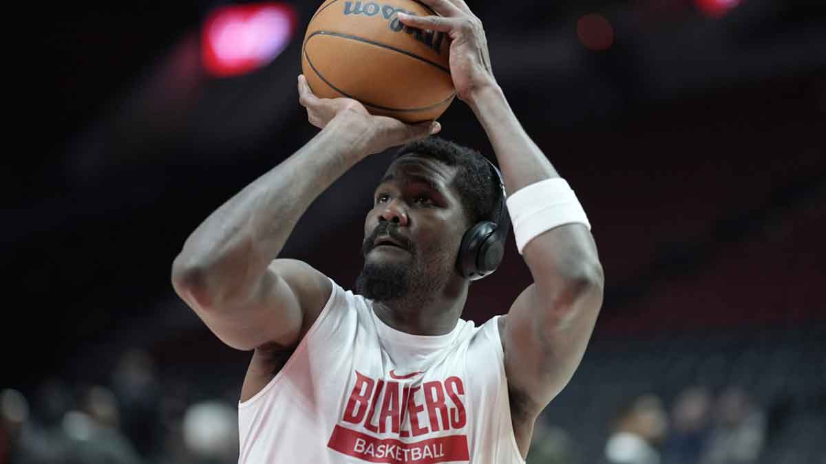 Lakers’ Deandre Ayton in disbelief about teaming up with Luka Doncic