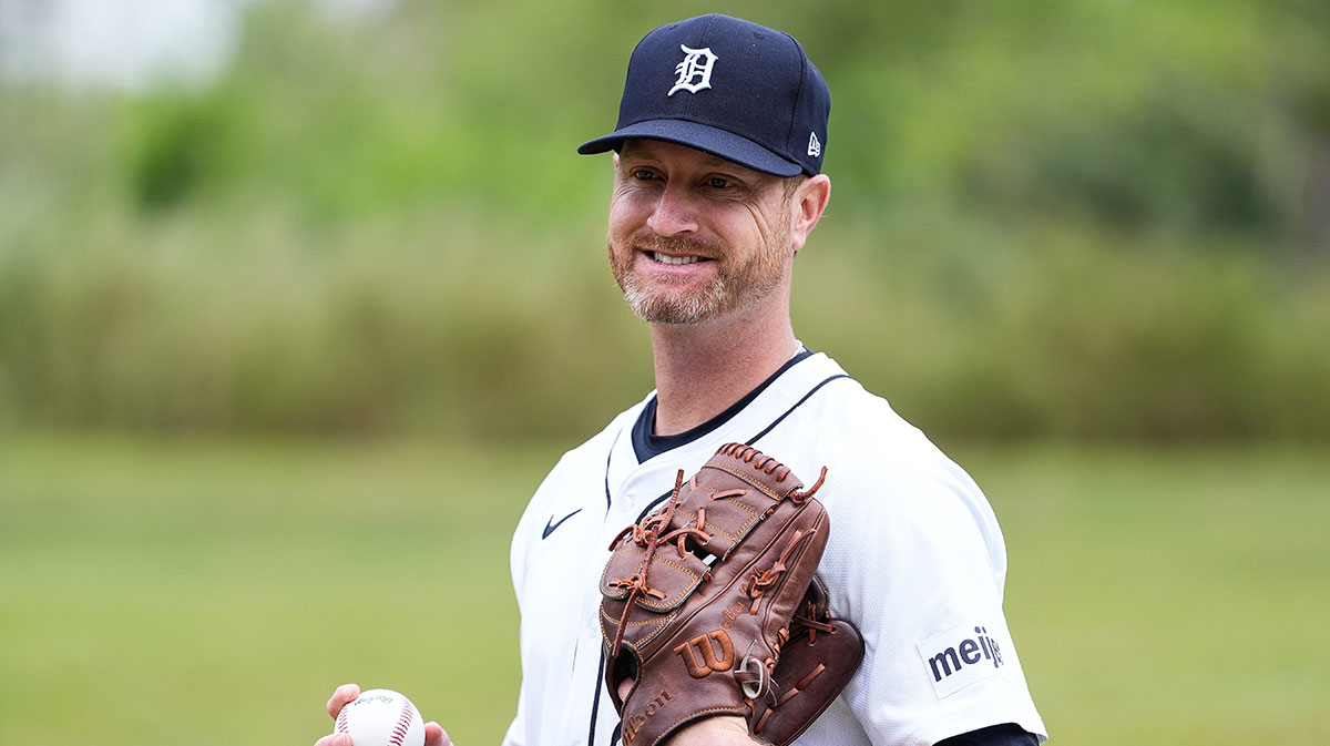 Detroit Tigers pitcher Alex Cobb poses for a photo during picture day of spring training at TigerTown in Lakeland, Fla. on Wednesday, Feb. 19, 2025.