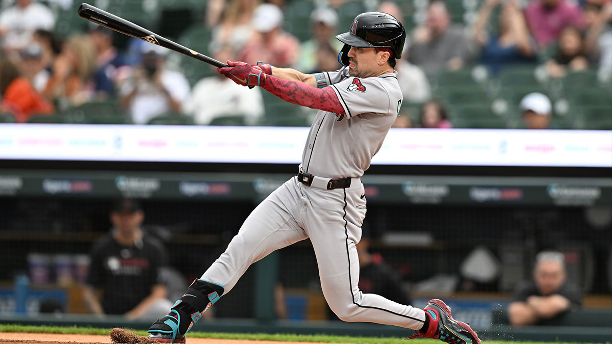 Arizona Diamondbacks right fielder Corbin Carroll (7) hits a leadoff single against the Detroit Tigers in the first inning at Comerica Park.