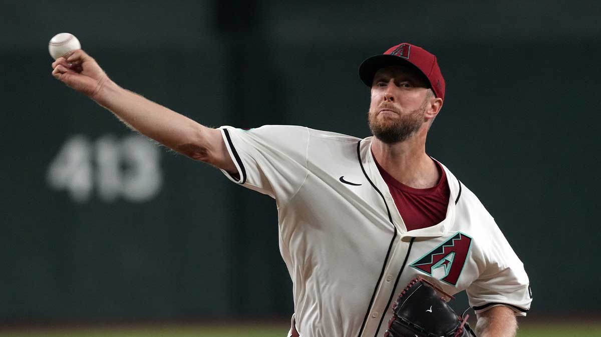 Arizona Diamondbacks pitcher Merrill Kelly (29) throws against the St. Louis Cardinals in the first inning at Chase Field.