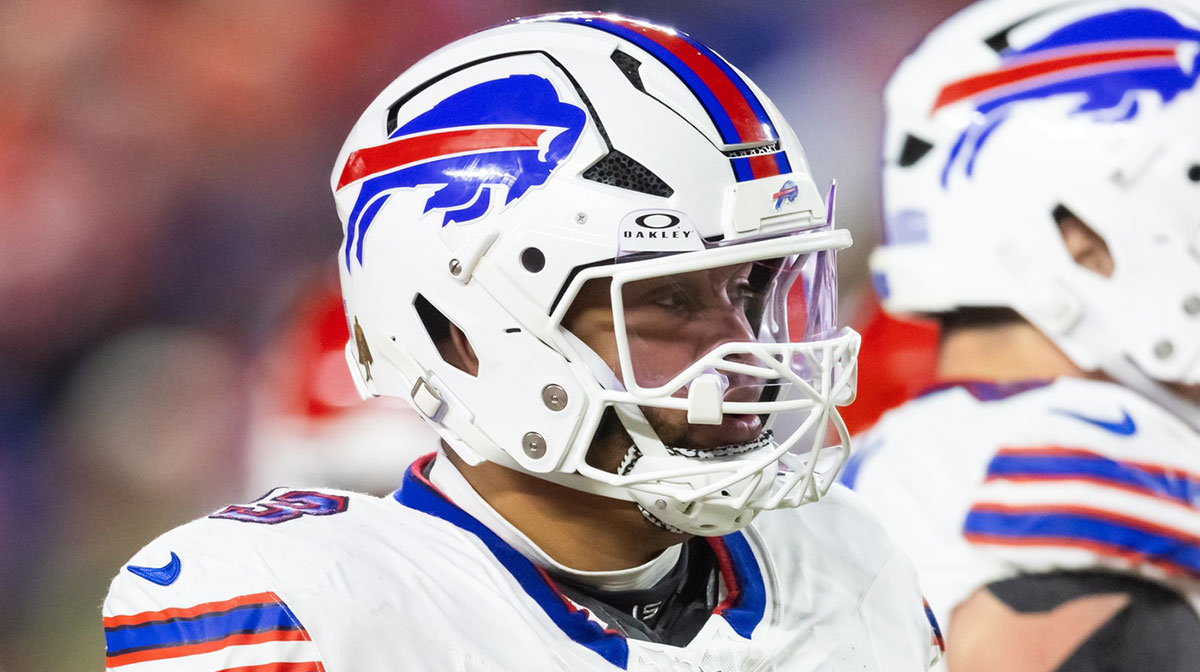 Buffalo Bills offensive tackle Dion Dawkins (73) against the Kansas City Chiefs during the AFC Championship game at GEHA Field at Arrowhead Stadium.