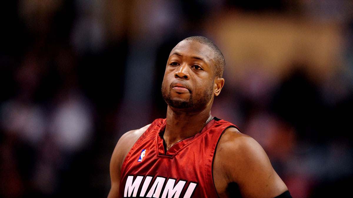 Miami Heat guard (3) Dwayne Wade against the Phoenix Suns at the US Airways Center. Miami defeated Phoenix 109-105.