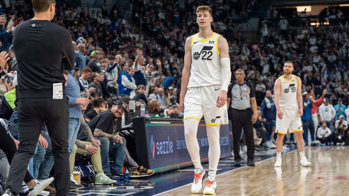 Jazz’ Kyle Filipowski keeps hot streak going with incredible 4-point play