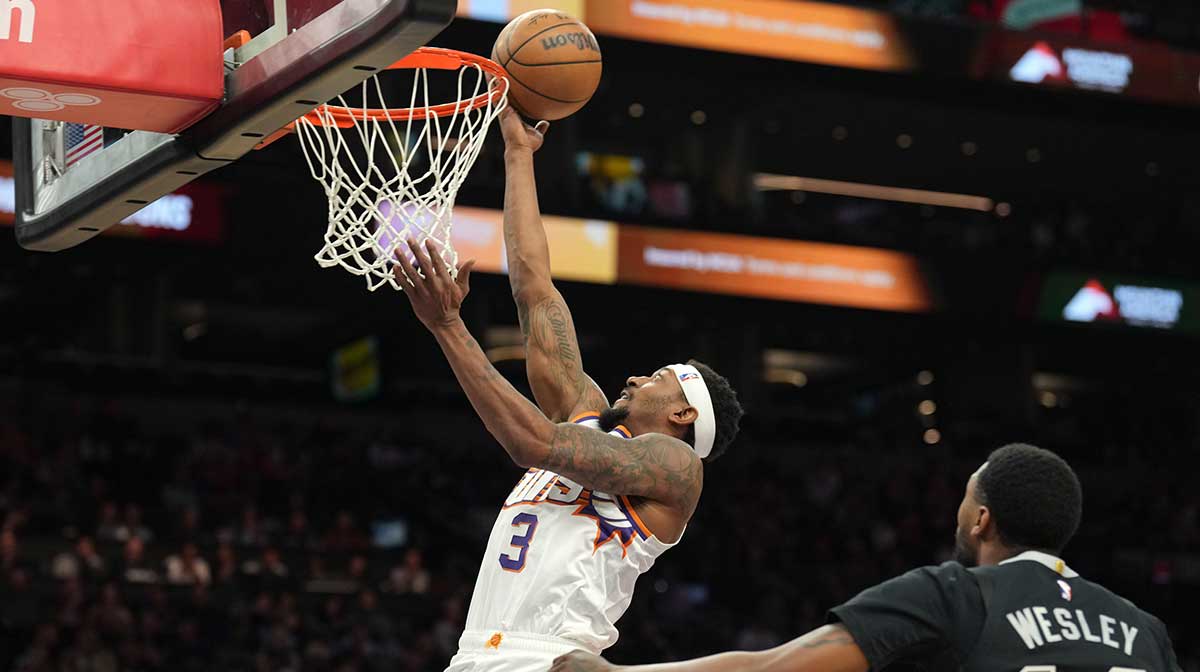 Phoenix Suns guard Bradley Beal (3) puts up a layup against San Antonio Spurs guard Blake Wesley (14) during the second half at Footprint Center. Bradley Beal and the Suns agreed to a buyout amid the NBA Free Agency.