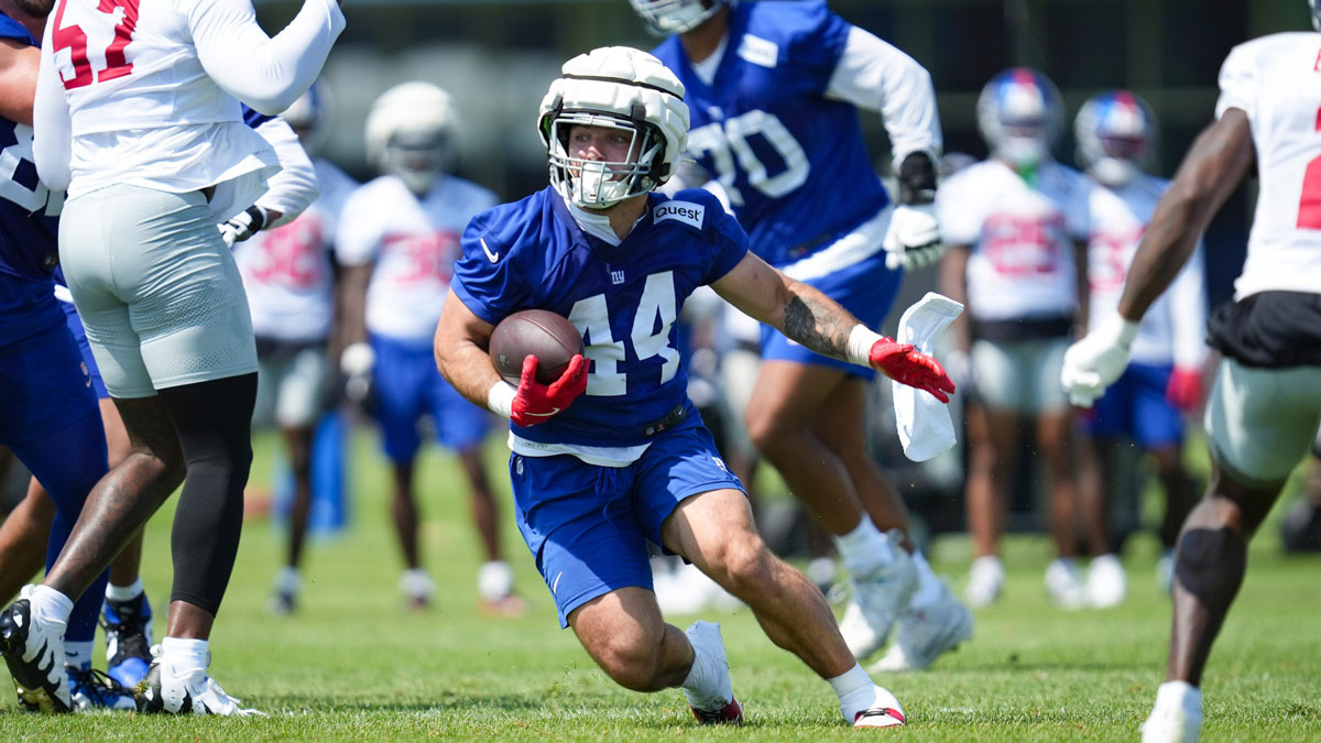 New York Giants running back Cam Skattebo (44) runs the ball on day two of training camp at Quest Diagnostics Giants Training Center, Jul 24, 2025, East Rutherford, NJ, USA.