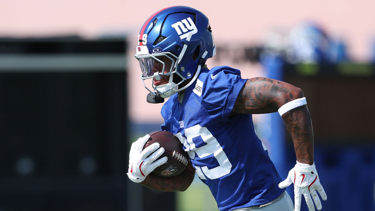 New York Giants running back Tyrone Tracy Jr. (29) carries the ball during training camp at Quest Diagnostics Training Center. 