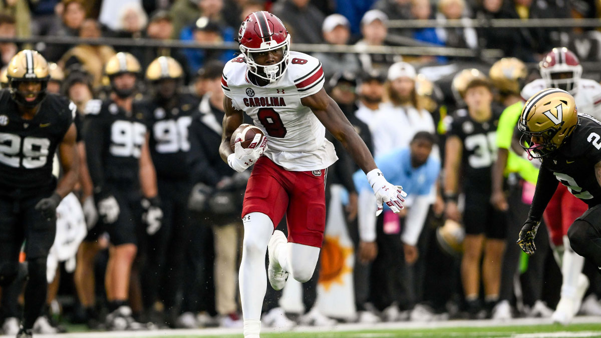 South Carolina Gamecocks wide receiver Nyck Harbor (8) runs the ball after a made catch against the Vanderbilt Commodores during the first half at FirstBank Stadium.