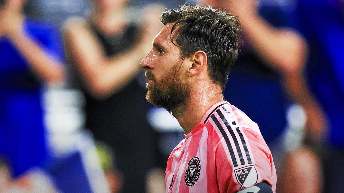 Inter Miami CF forward Lionel Messi (10) walks off the pitch after the game against FC Cincinnati at TQL Stadium. Lionel Messi's historic MLS streak came to an end in this game.