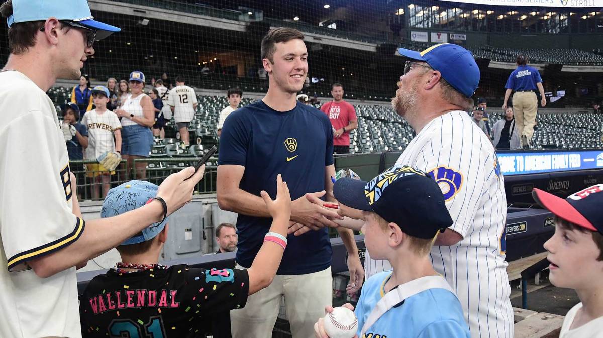 Milwaukee Brewers starting pitcher Jacob Misiorowski (32) meets fans after the game against the Pittsburgh Pirates