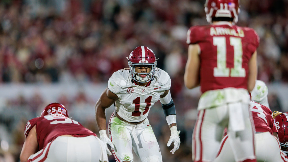 Alabama Crimson Tide linebacker Jihaad Campbell (11) ready for the play during the third quarter against the Oklahoma Sooners at Gaylord Family-Oklahoma Memorial Stadium.