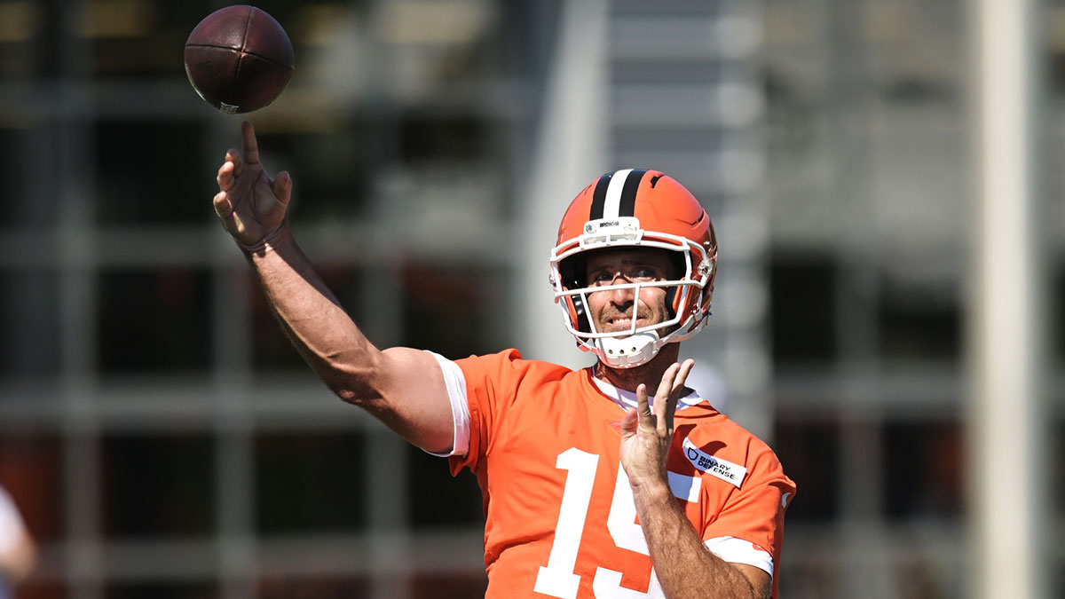 Cleveland Browns quarterback Joe Flacco (15) throws a pass during training camp at CrossCountry Mortgage Campus.