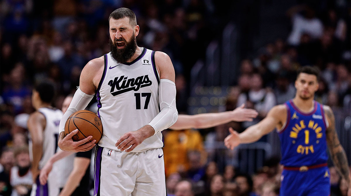 Sacramento Kings center Jonas Valanciunas (17) reacts after a play in the fourth quarter against the Denver Nuggets at Ball Arena.