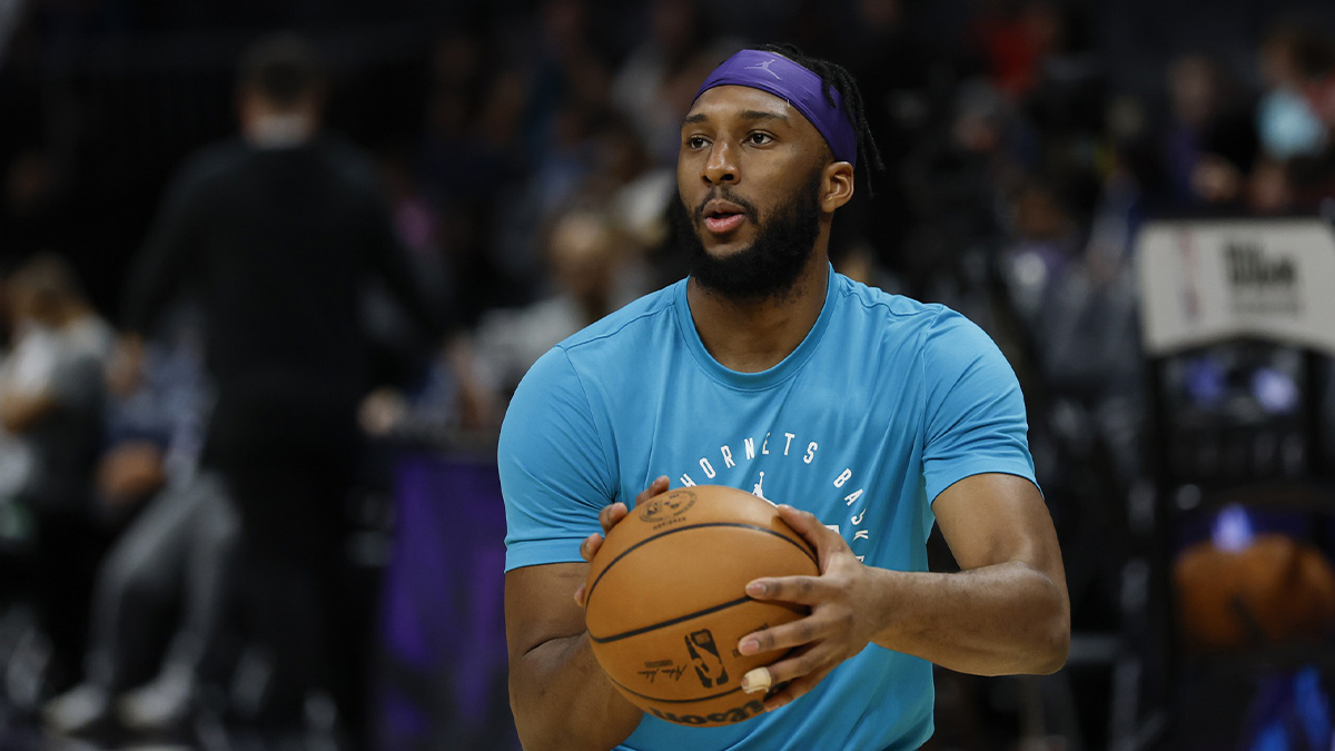 Hornets news: Charlotte waives ex-Suns wing after 3-point breakout