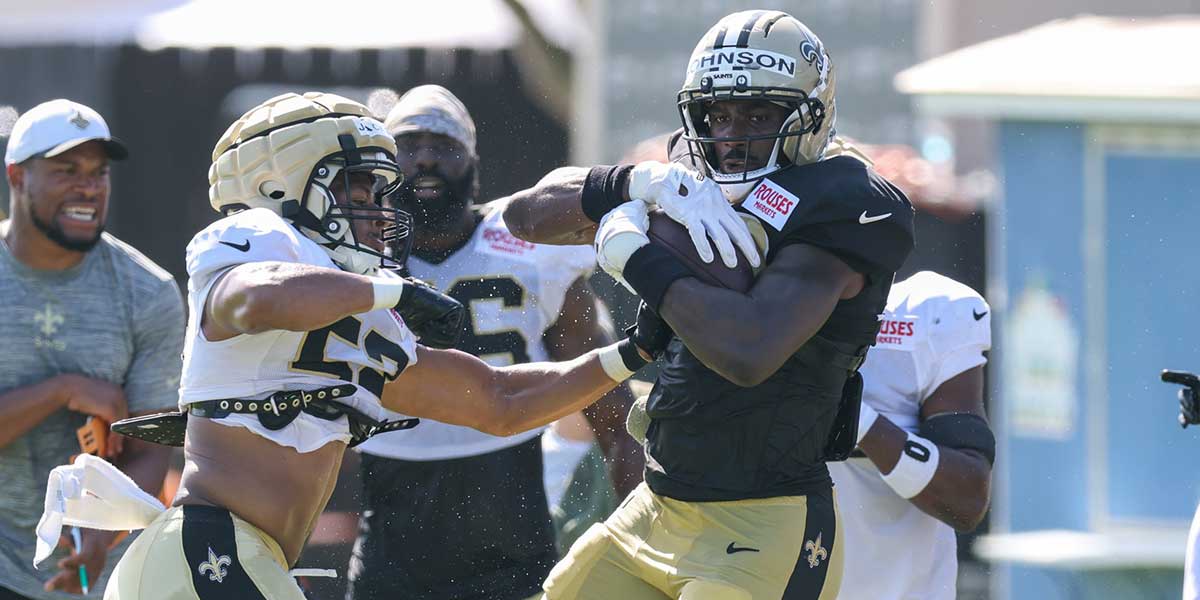 Saints’ Juwan Johnson suffers worrisome injury during training camp