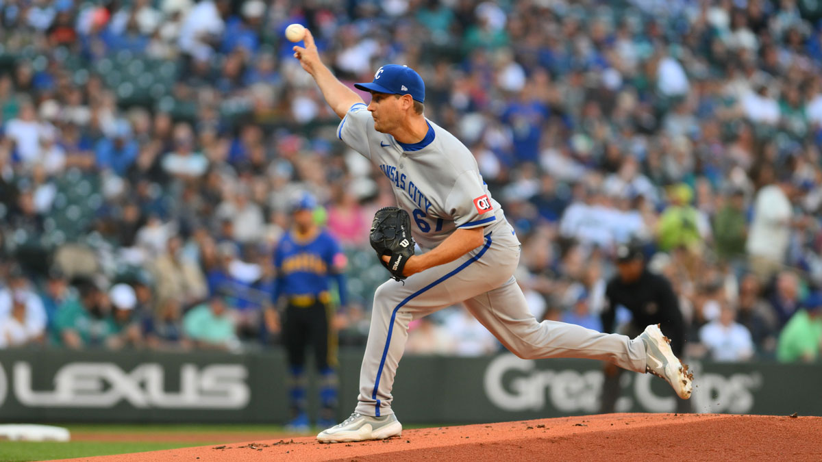 Kansas City Royals starting pitcher Seth Lugo (67) pitches to the Seattle Mariners during the first inning at T-Mobile Park.