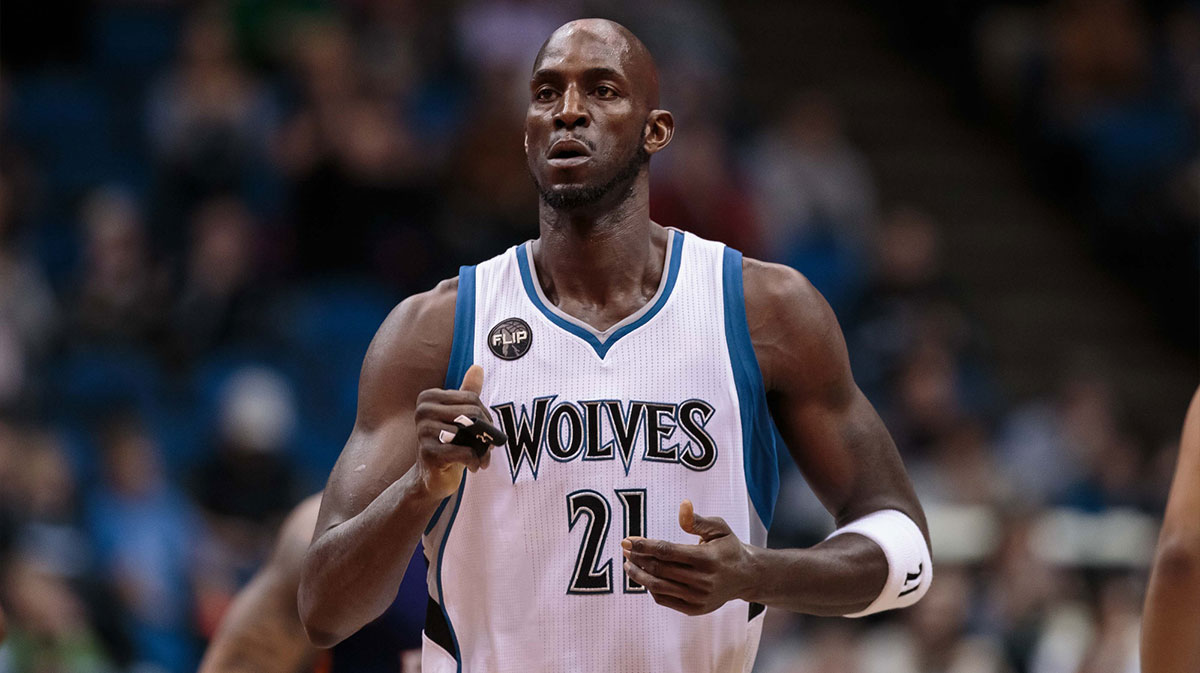 Minnesota Timberwolves forward Kevin Garnett (21) before the game against the Phoenix Suns at Target Center.