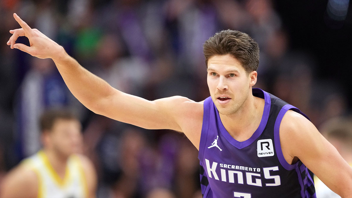 Kings sign Doug McDermott to $3.6 million contract