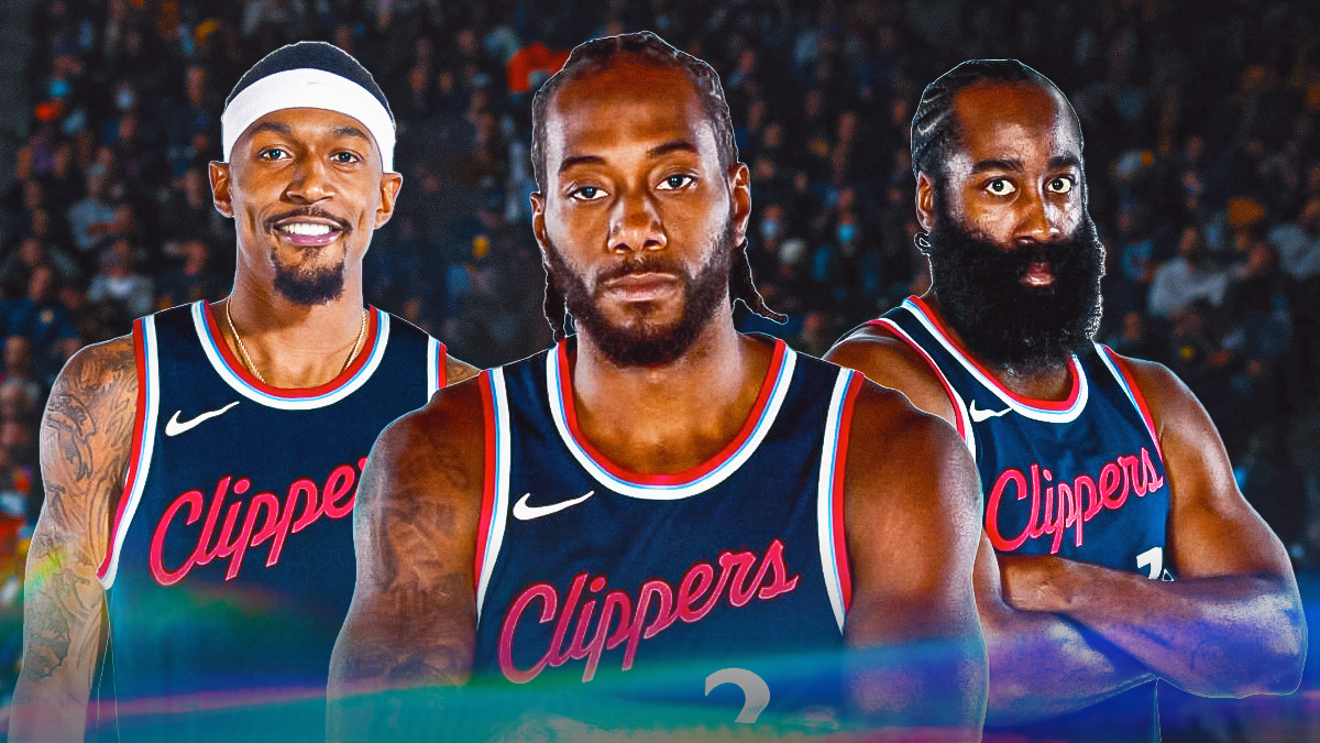 Clippers' Kawhi Leonard (in the middle), with James Harden and Bradley Beal (in Clippers uni) beside him, all smiling