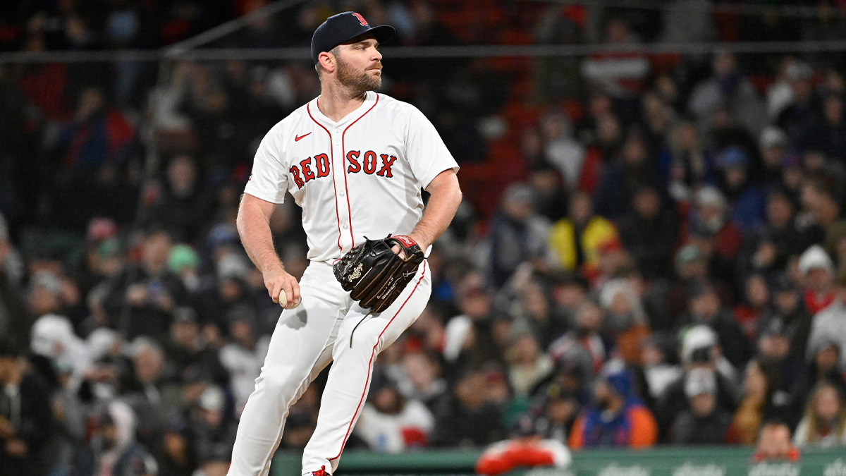 Boston Red Sox relief pitcher Liam Hendriks (31) pitches against the New York Mets during the sixth inning at Fenway Park