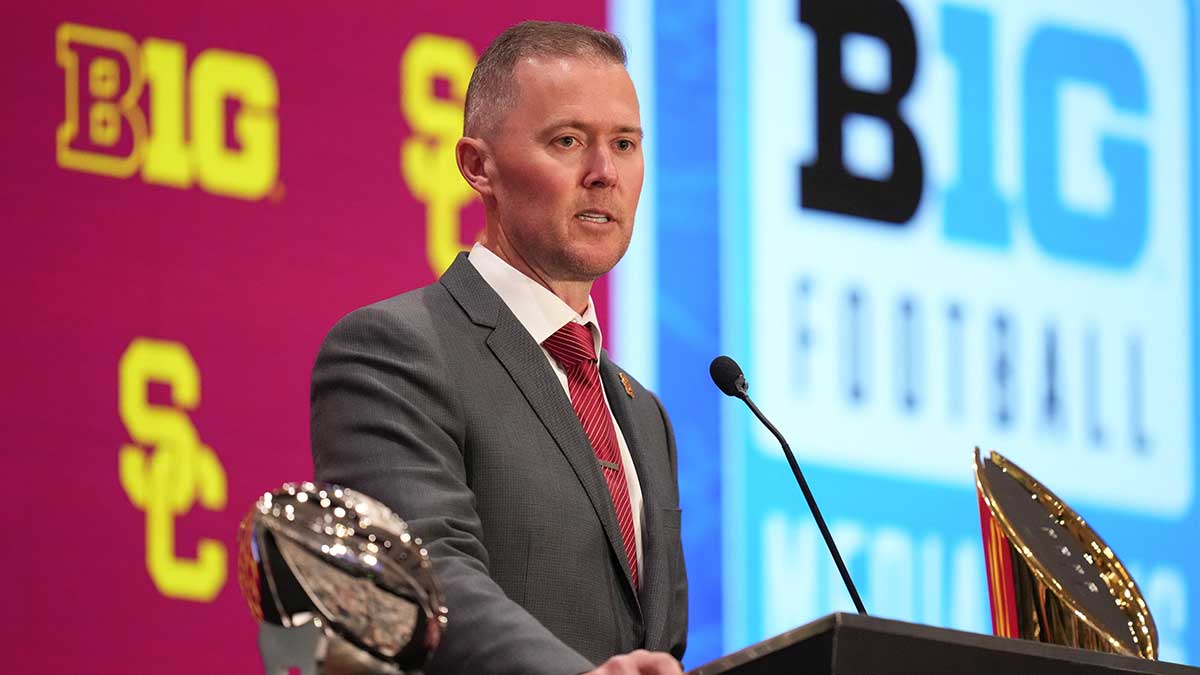 USC head coach Lincoln Riley speaks to the media during the Big Ten NCAA college football media days at Mandalay Bay Resort.