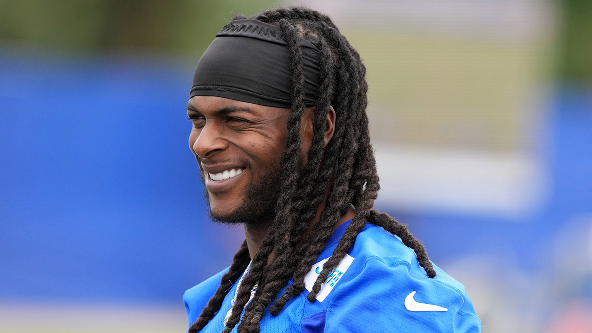 Los Angeles Rams receiver Davante Adams (17) during organized team activities at Rams Practice Facility.