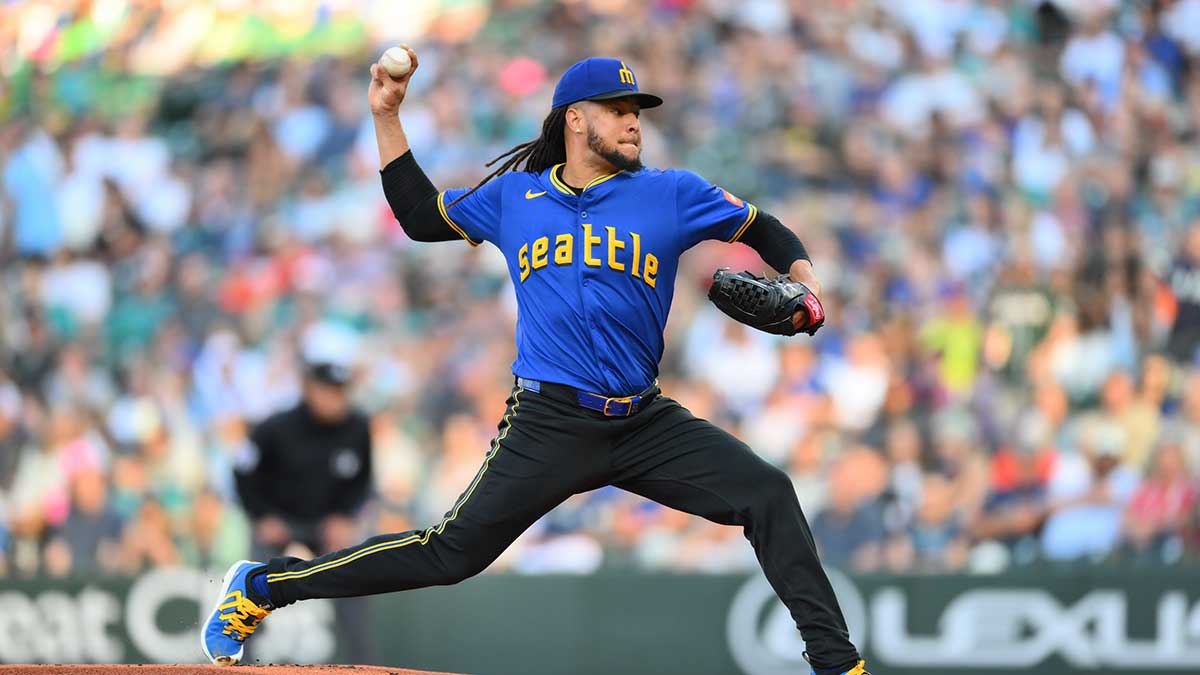 Mariners’ Luis Castillo gets 100% real on clutch effort vs. Jose Altuve, Astros
