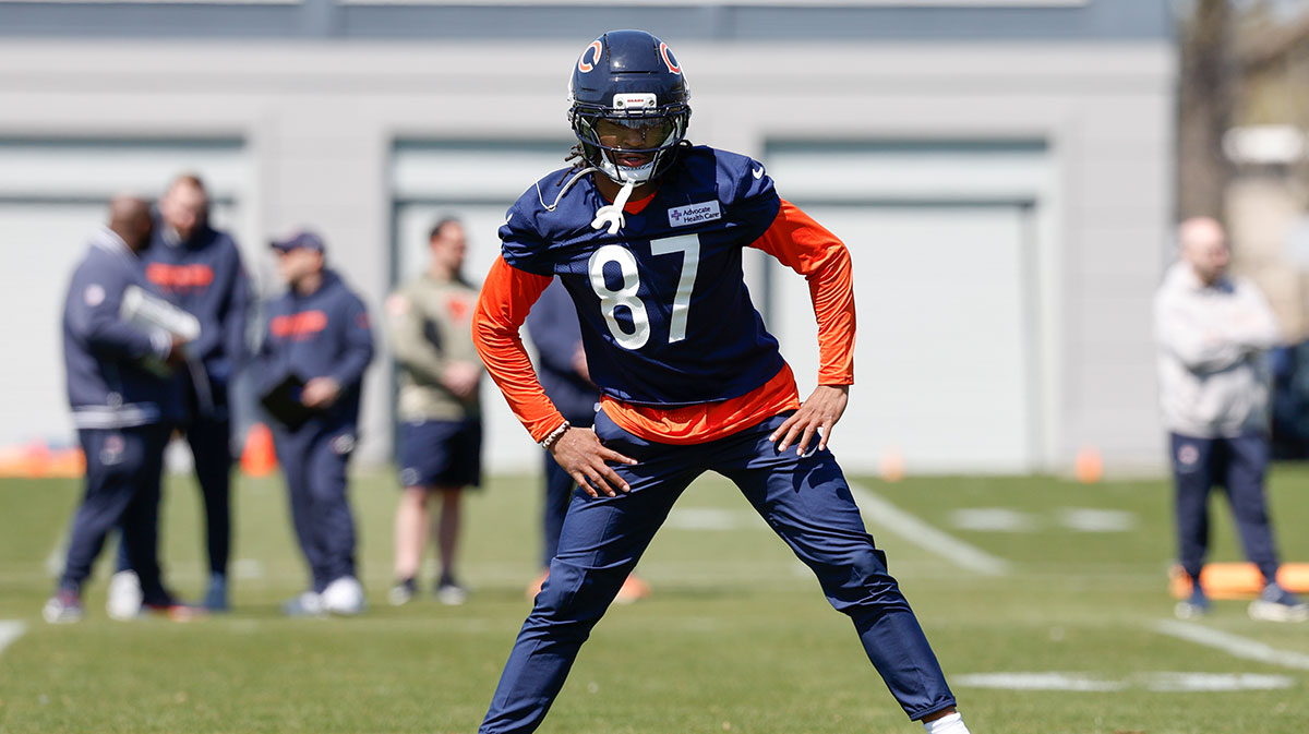 Chicago Bears wide receiver Luther Burden III warms up during the Rookie Minicamp at Halas Hall.
