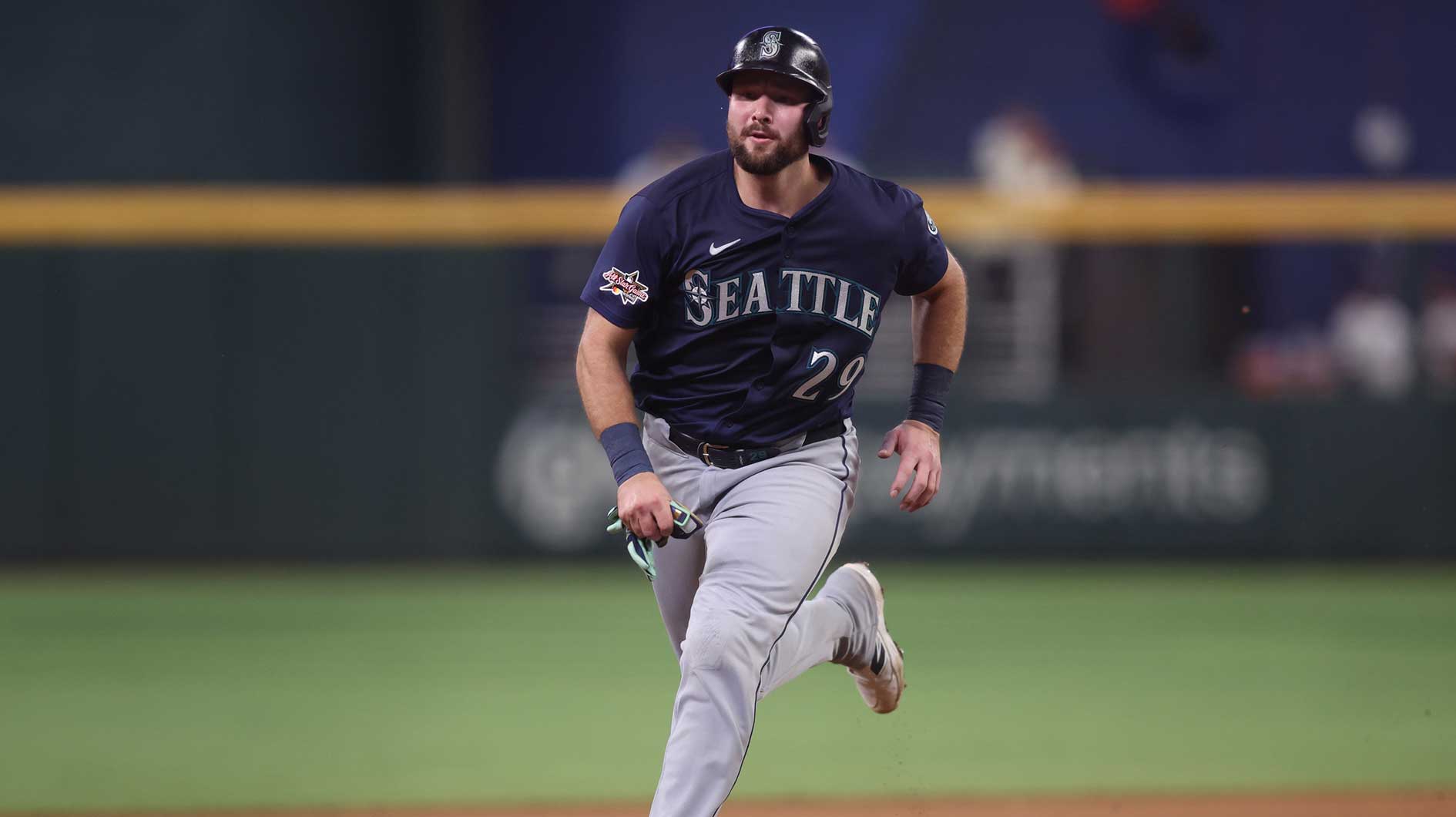 American League catcher Cal Raleigh (29) of the Seattle Mariners runs to third in the fourth inning during the 2025 MLB All Star Game at Truist Park. Cal Raleigh and Clayton Kershaw starred in one of the viral moments of the MLB All-Star Game.