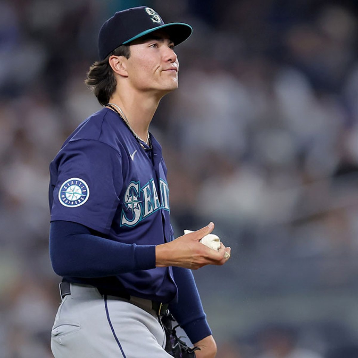 Mariners news: Bryan Woo gets big update as he deals with shoulder injury  concern