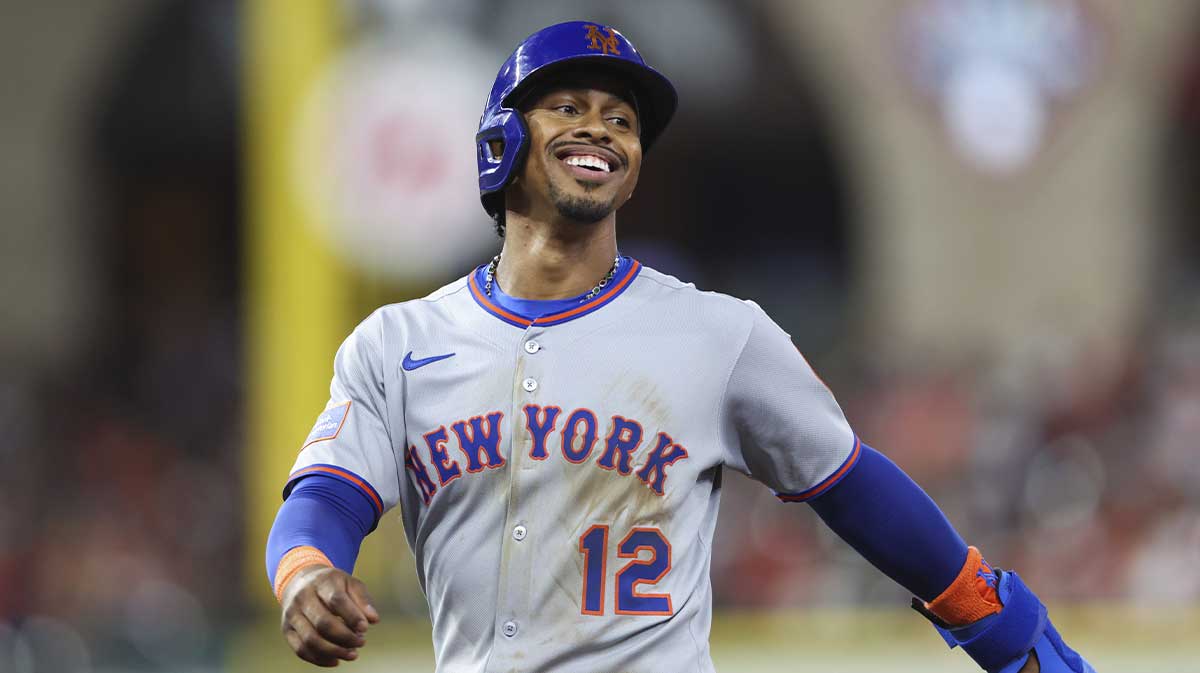 New York Mets shortstop Francisco Lindor (12) smiles during the game against the Houston Astros at Daikin Park.
