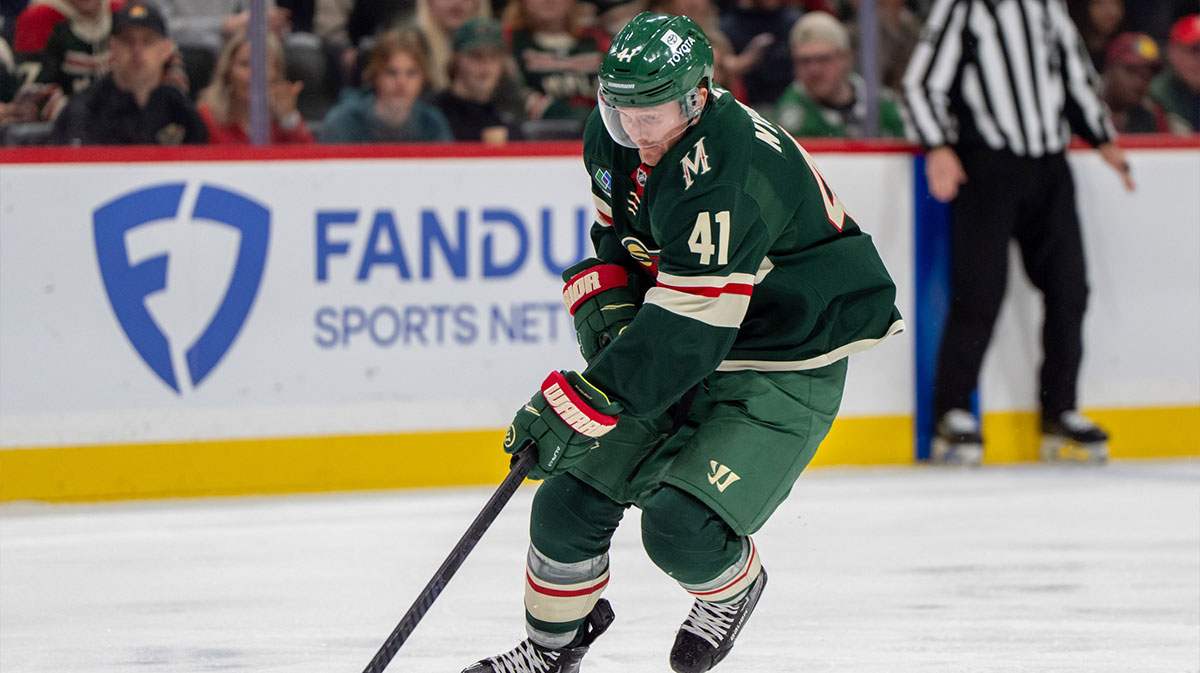 Minnesota Wild center Gustav Nyquist (41) is alone on a breakaway against the Dallas Stars in the second period at Xcel Energy Center.