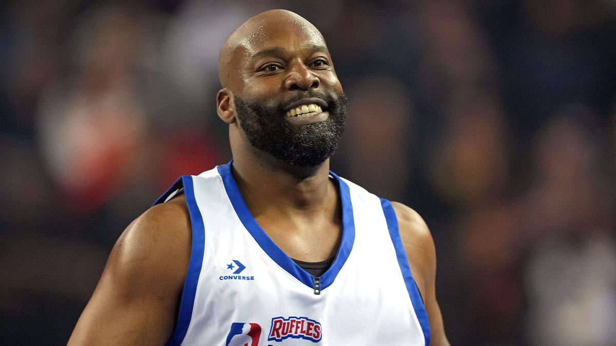 Baron Davis (85) of Team Bonds during the celebrity game ahead of the 2025 NBA All Star Game at Oakland Arena.