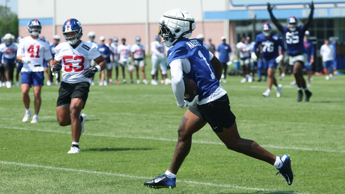 New York Giants wide receiver Malik Nabers (1) participates in drills during training camp at Quest Diagnostics Training Center.