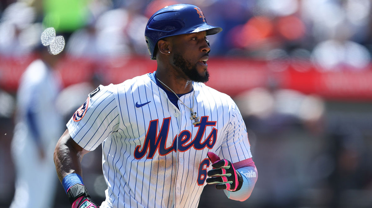 New York Mets left fielder Starling Marte (6) singles during the sixth inning against the New York Yankees at Citi Field.