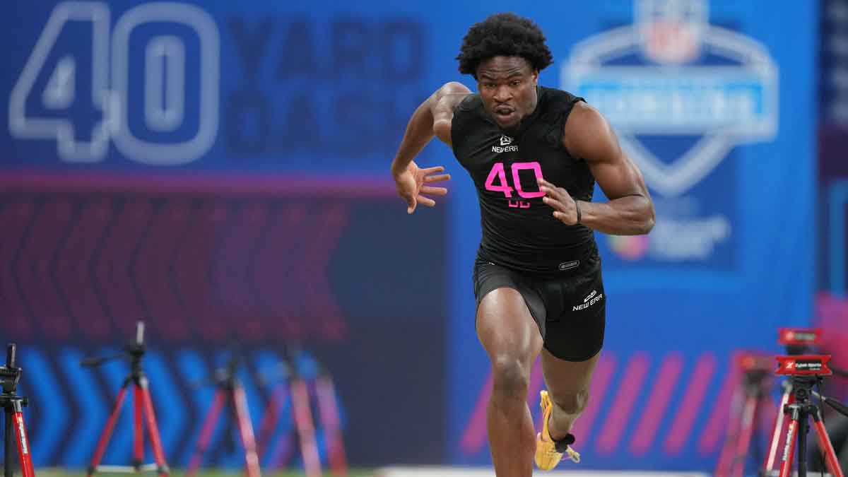 Second-round pick lands historic contract with Seahawks
