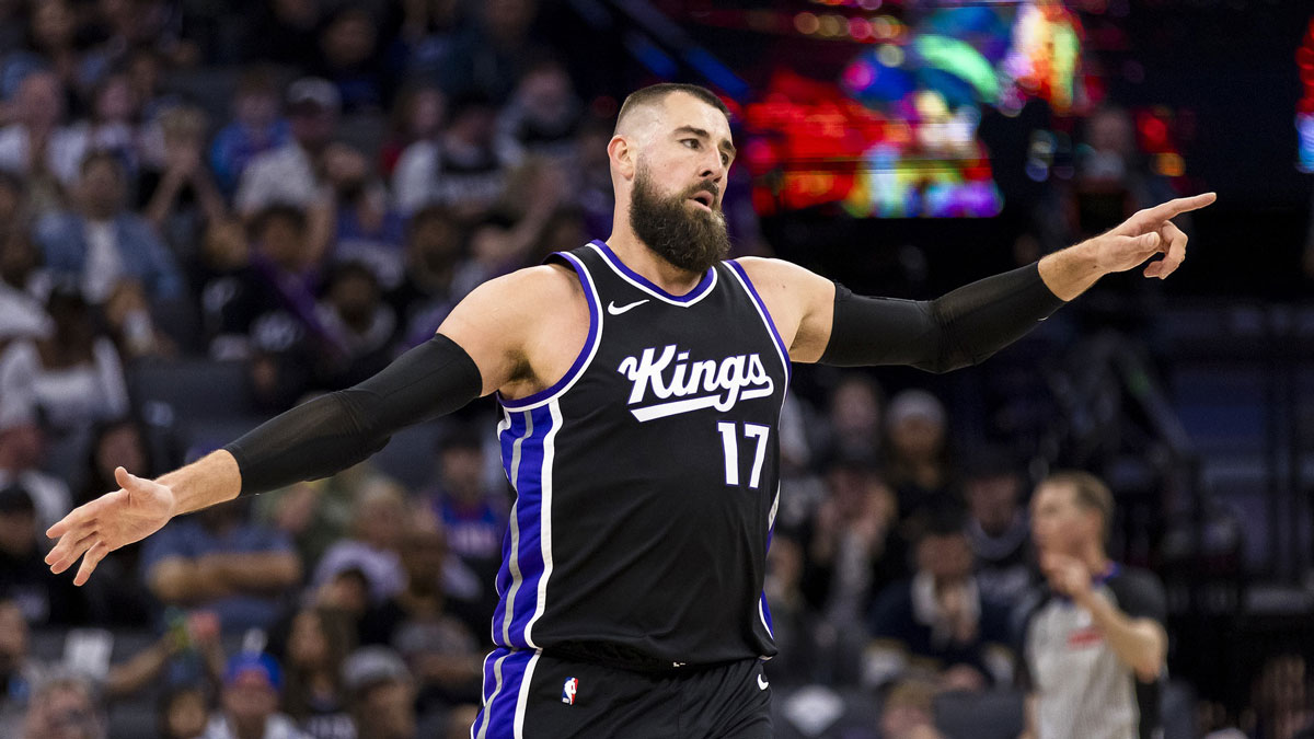 Sacramento Kings center Jonas Valanciunas (17) reacts after scoring against the Phoenix Suns during the fourth quarter at Golden 1 Center.