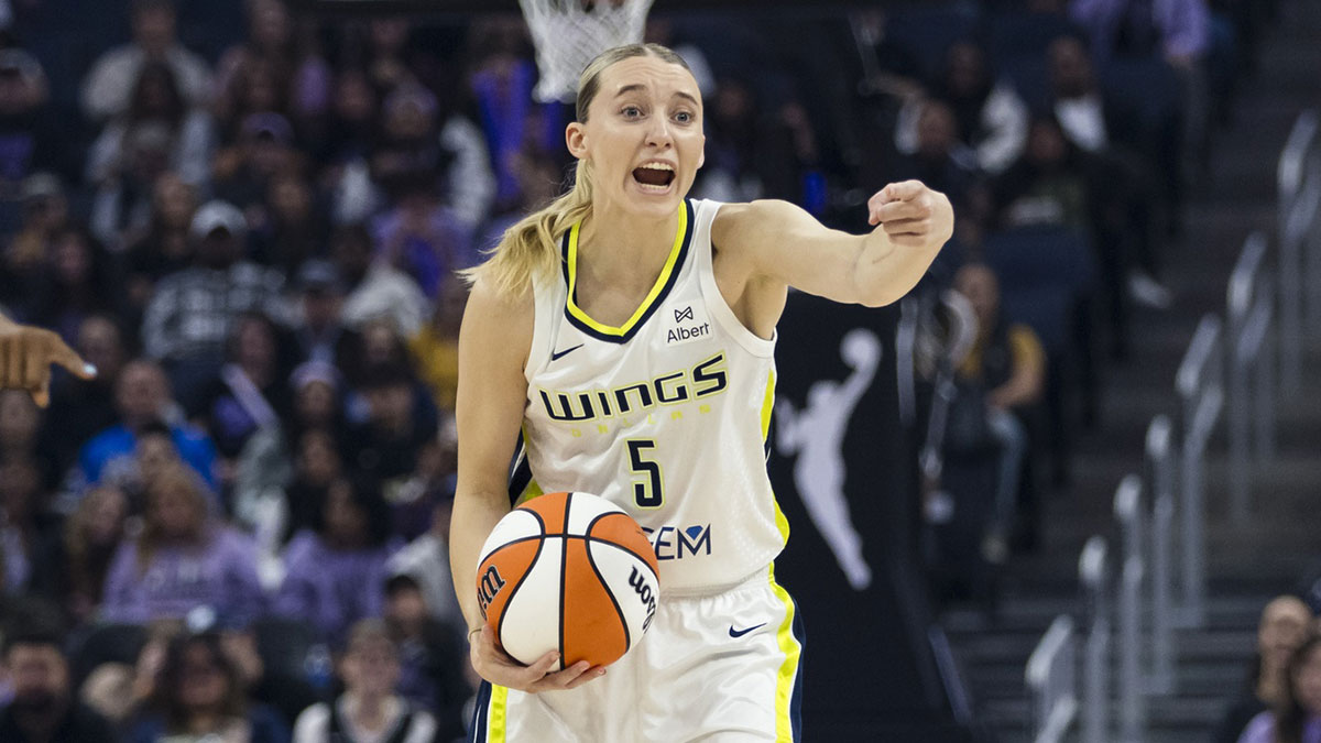 Dallas Wings guard Paige Bueckers (5) gestures against the Golden State Valkyries during the first quarter at Chase Center.