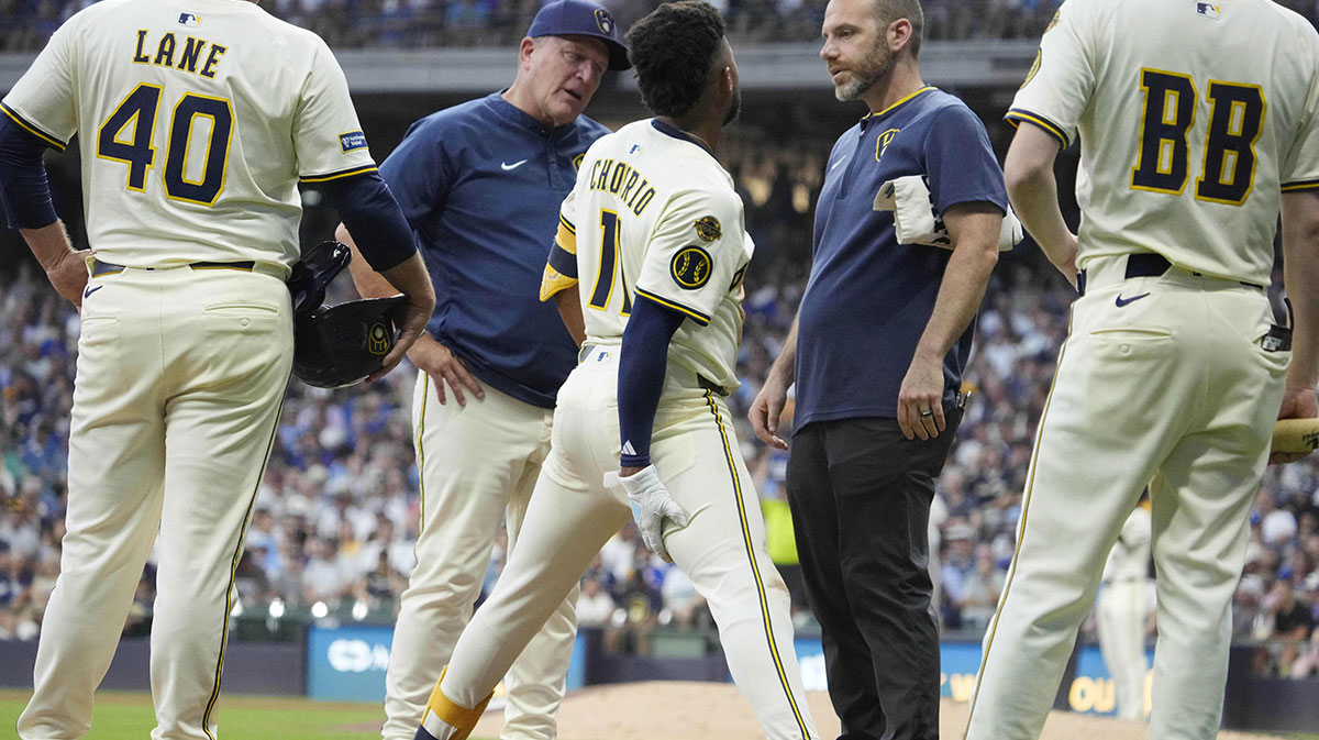 Brewers news: Pat Murphy drops 'hopeful' take on Jackson Chourio injury