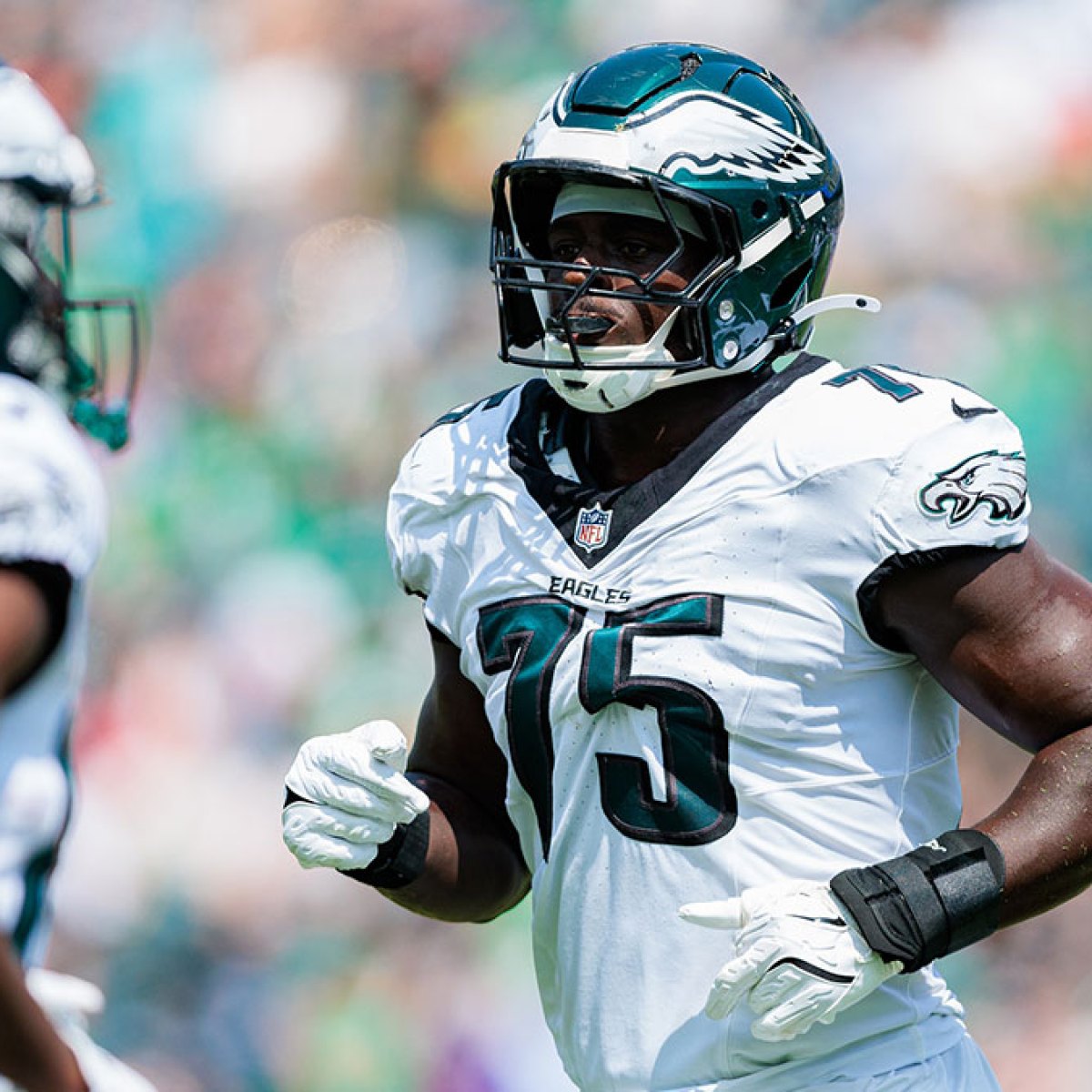 49ers news: Ex-Eagles pick fighting for roster spot hospitalized