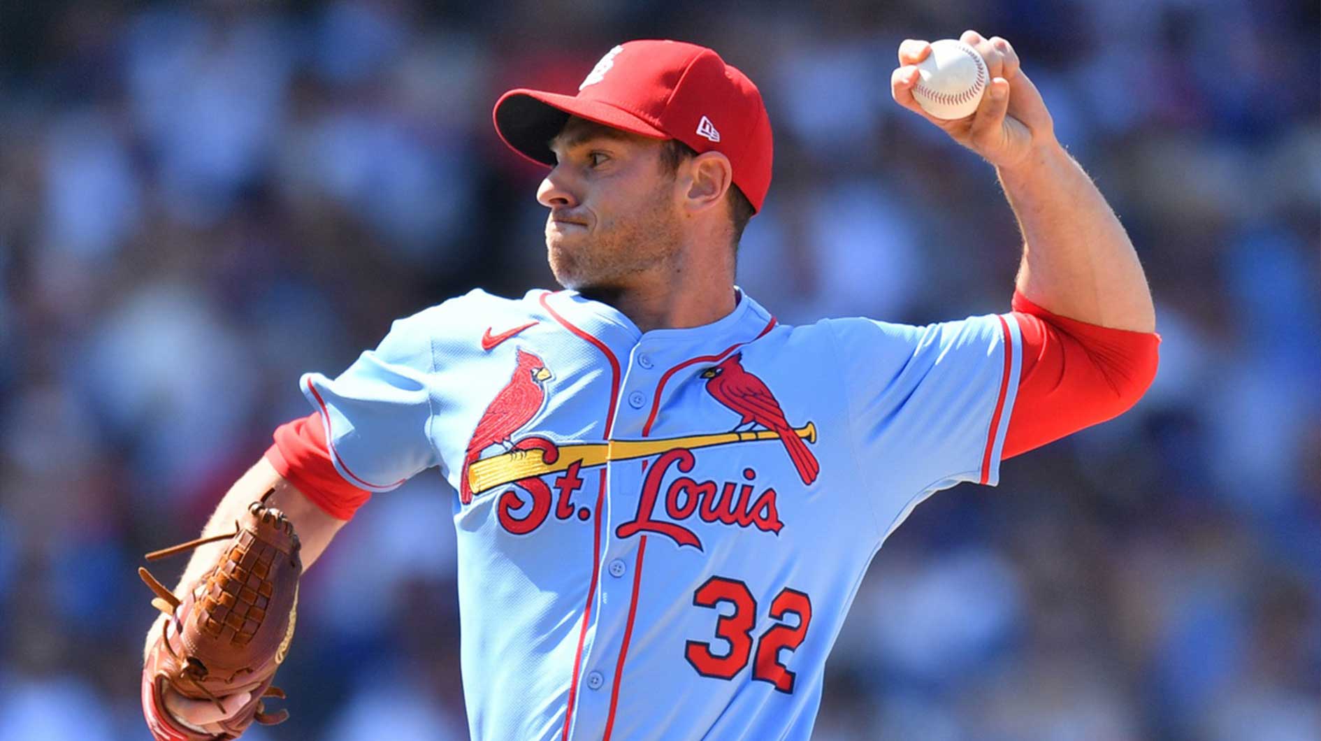 St. Louis Cardinals pitcher Steven Matz (32) pitches during the sixth inning against the Chicago Cubs at Wrigley Field.