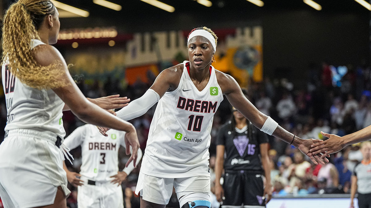 Dream’s Rhyne Howard endorses potential Sixth Player of the Year after win vs. Valkyries