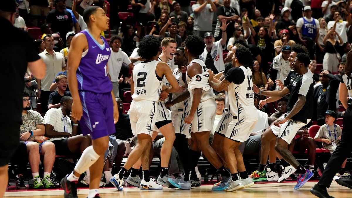 Fans react to wild ending to Jazz-Spurs Summer League game