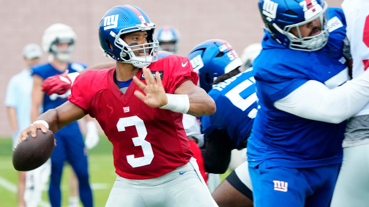 New York Giants quarterback Russell Wilson (3) prepares to throw a pass, Sunday, July 27, 2025, in East Rutherford.