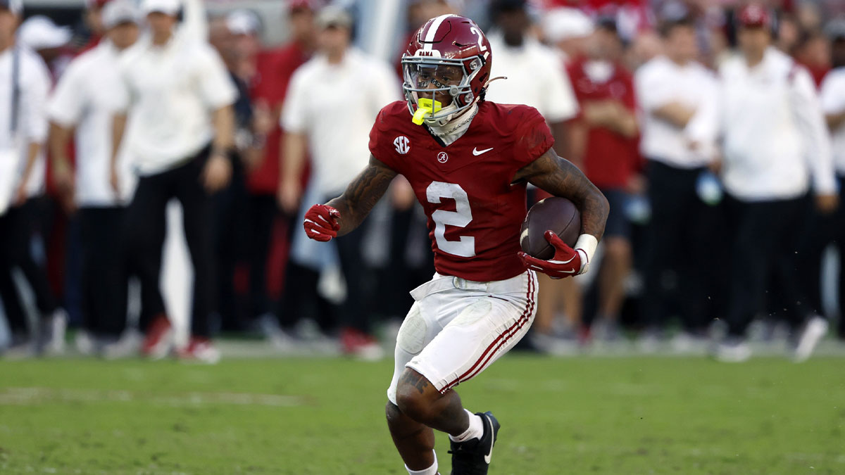 Alabama Crimson Tide wide receiver Ryan Williams (2) carries the ball after a reception against the Missouri Tigers during the second half at Bryant-Denny Stadium.