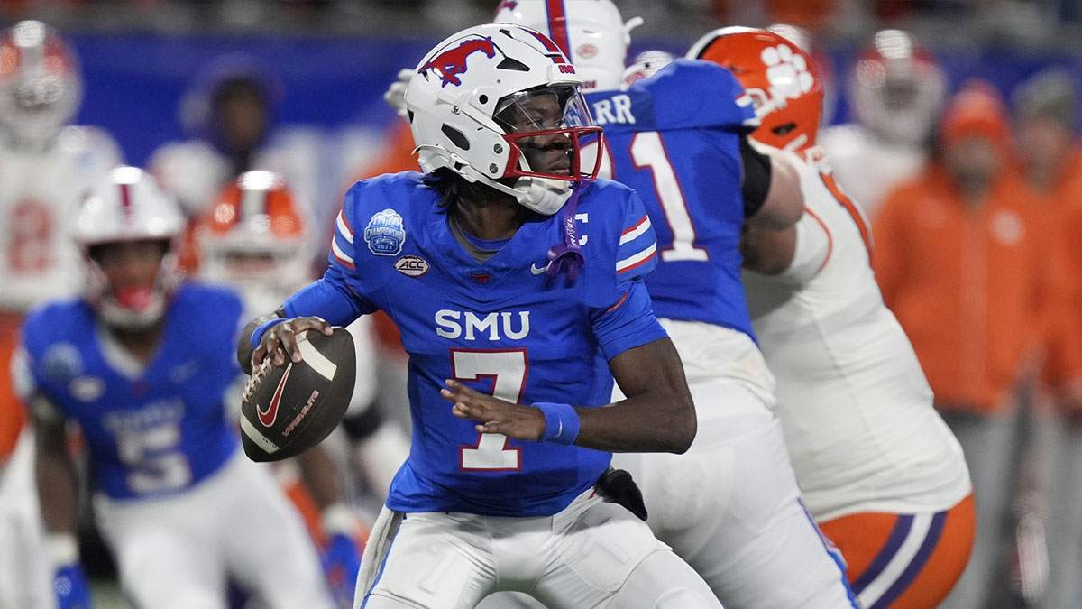 Southern Methodist Mustangs quarterback Kevin Jennings (7) throws during the second quarter against the Clemson Tigers in the 2024 ACC Championship game at Bank of America Stadium.