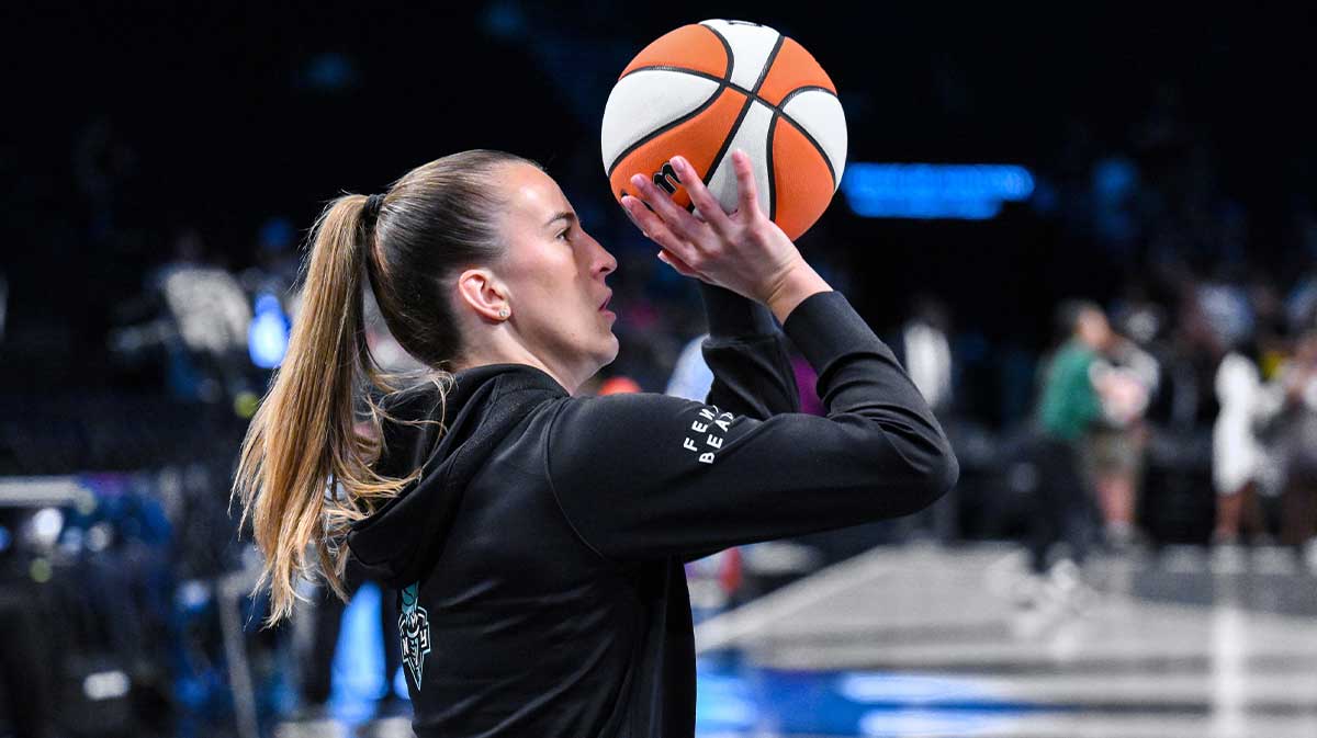 https://wp.clutchpoints.com/wp-content/uploads/2025/07/Sabrina-Ionescu-warms-up-for-Liberty-game-in-2025.jpg