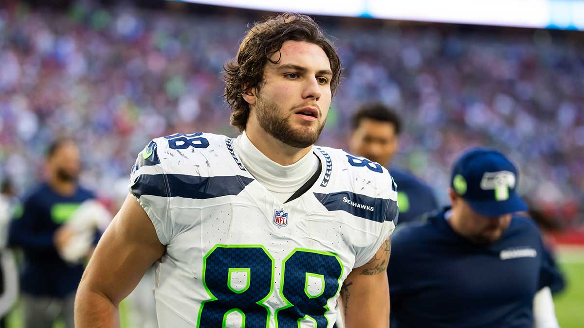 Seattle Seahawks tight end AJ Barner (88) against the Arizona Cardinals at State Farm Stadium.