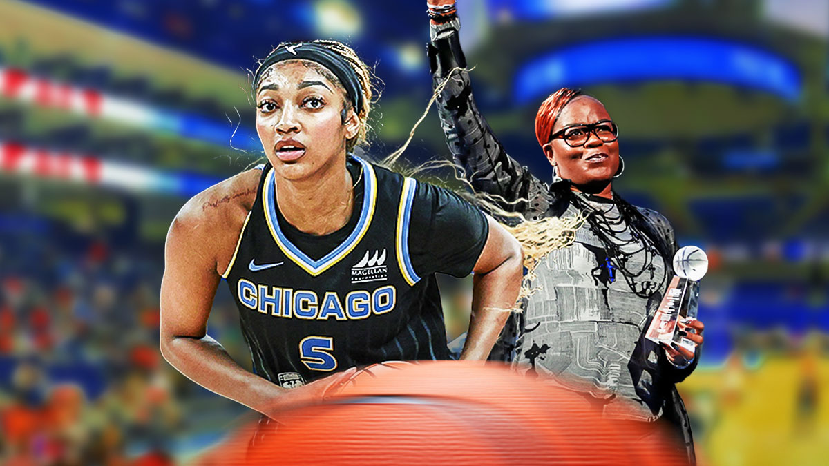 Chicago Sky forward Angel Reese (5) looks to pass the ball against the Minnesota Lynx during the second half of a WNBA game at Wintrust Arena. Sheryl Swoopes waves to the crowd after receiving the Sports Legacy Award on Monday, Jan. 20, 2020, before a game between the Grizzlies and Pelicans at the FedExForum in downtown Memphis.